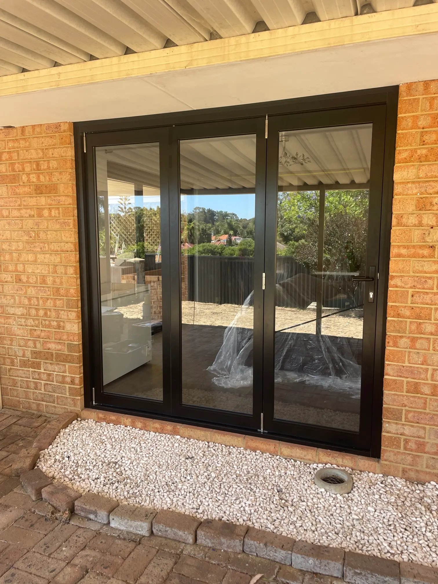 Folding Doors Perth: The Ultimate Buyer’s Guide 