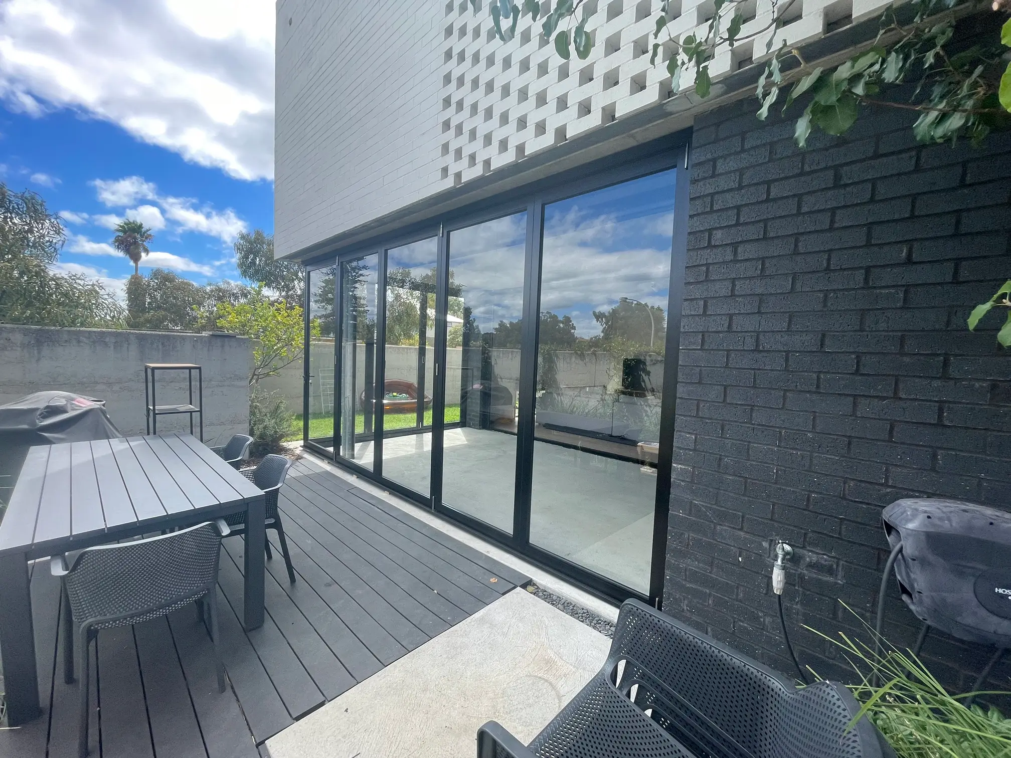 Stacking Doors vs Bi-Fold Doors: Which Is Best for Your Home? 