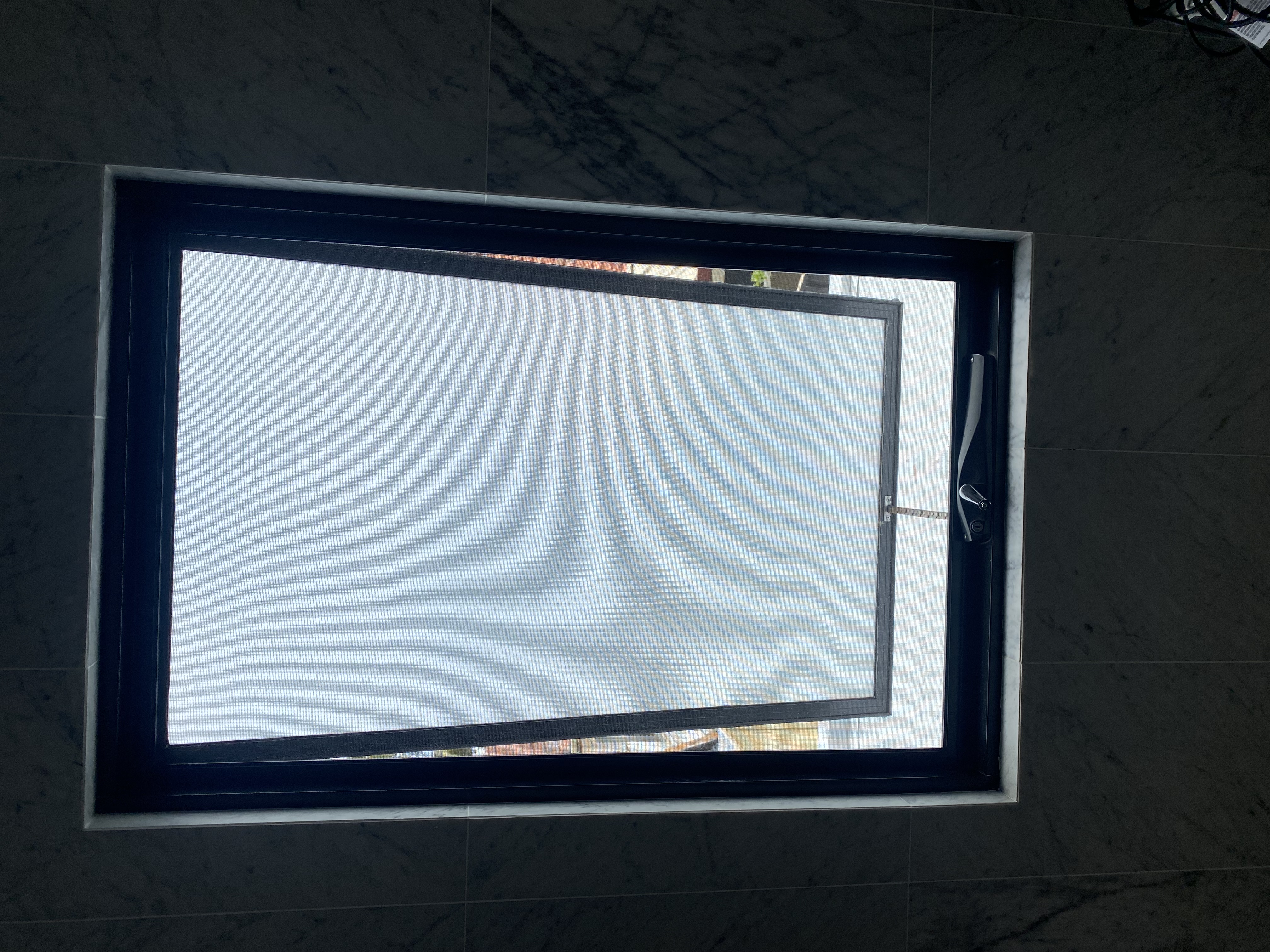 POWE WHITE GUM VALLEY LOUVRE WINDOW BEFORE