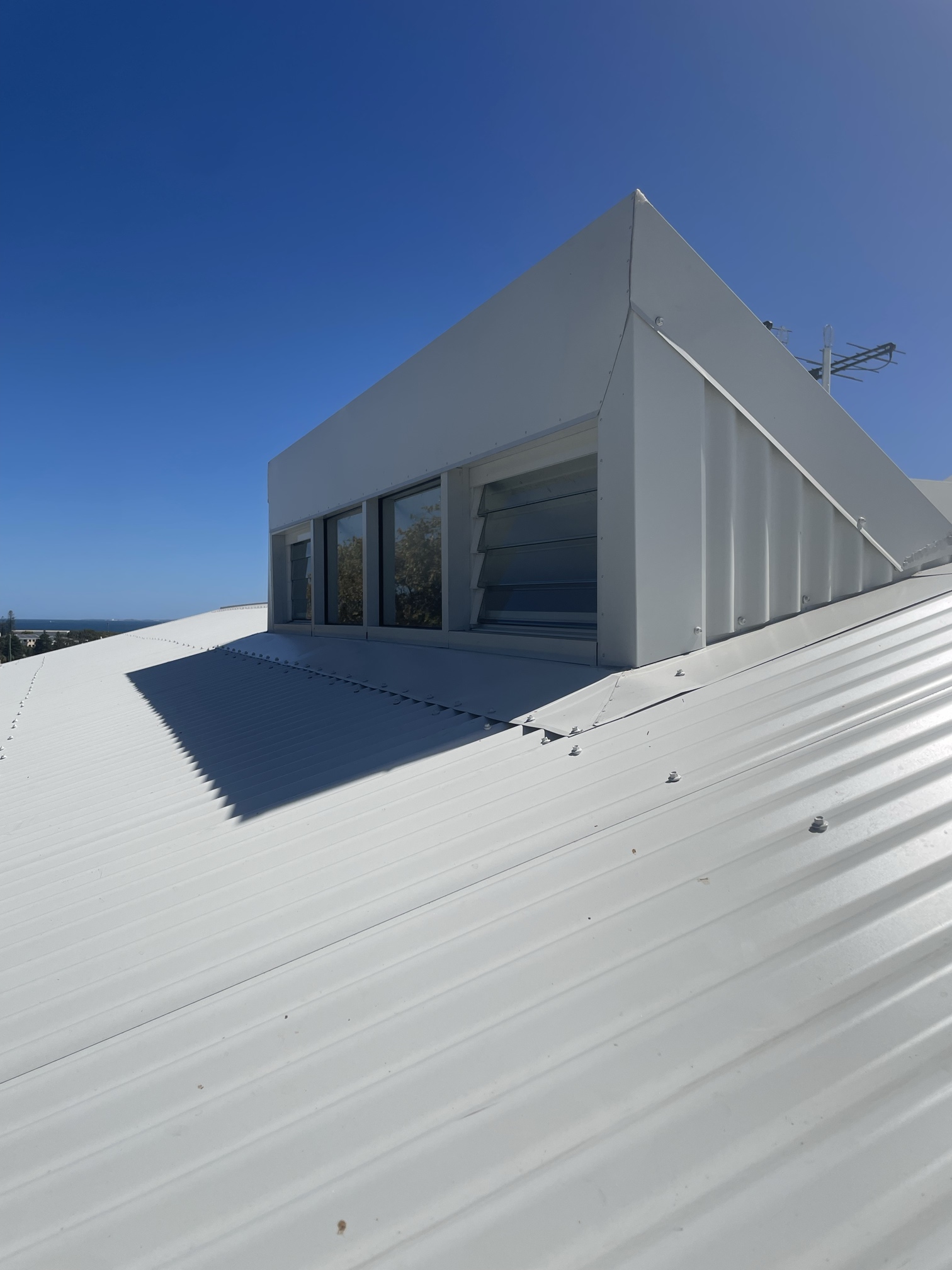 HARVEY EAST FREMANTLE LOUVRE WINDOW AFTER 2